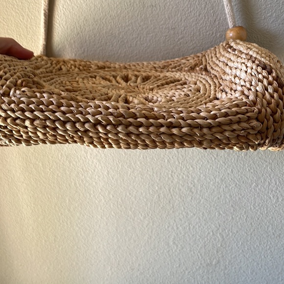 Wicker embroidered purse - Picture 6 of 7